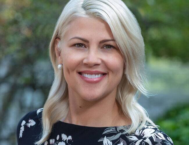 Portrait of Lana Carter, Human Resources Director