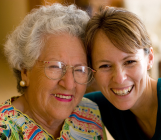 caregiver recognizing symptoms of Alzheimer's disease